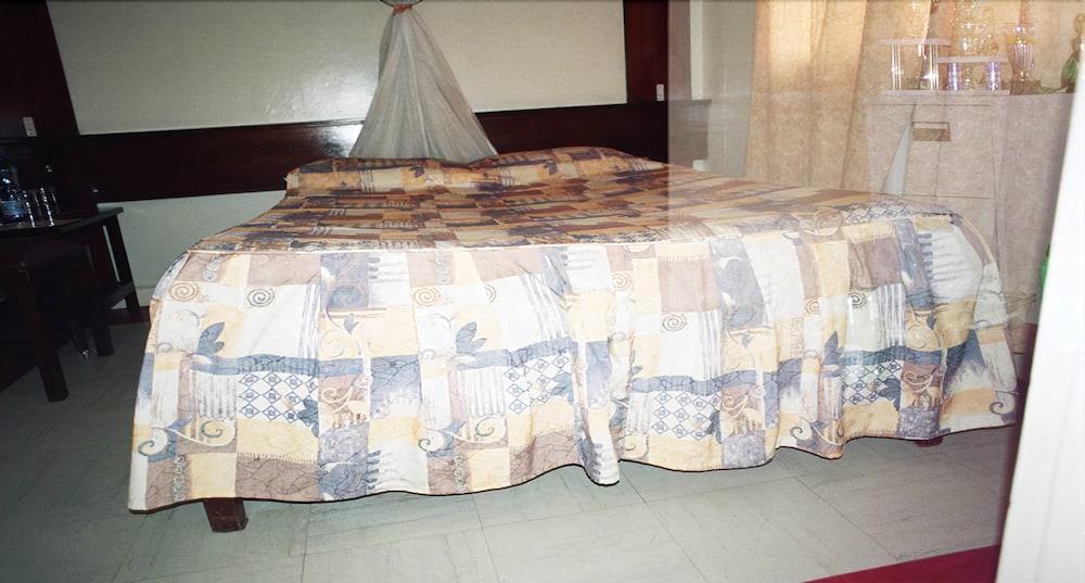 Blue Hut Hotel Nairobi Extérieur photo