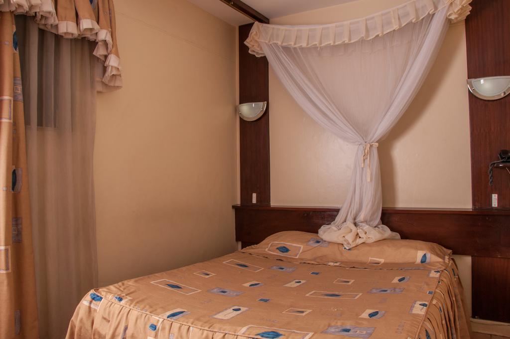 Blue Hut Hotel Nairobi Chambre photo