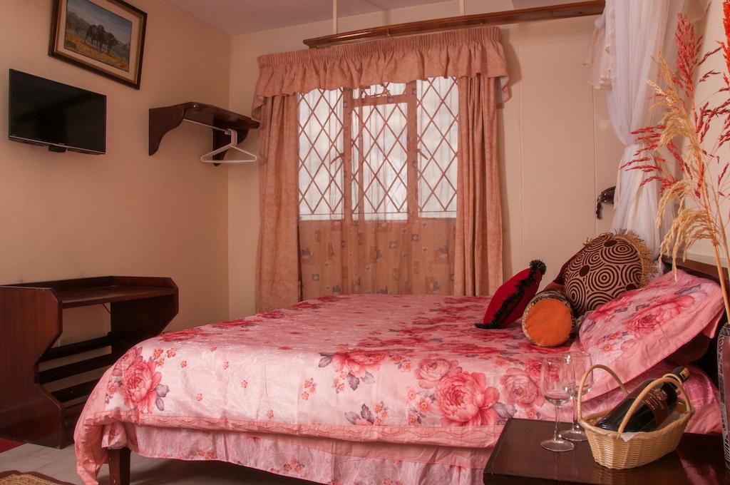 Blue Hut Hotel Nairobi Chambre photo