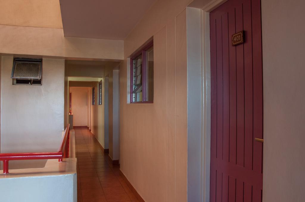 Blue Hut Hotel Nairobi Extérieur photo