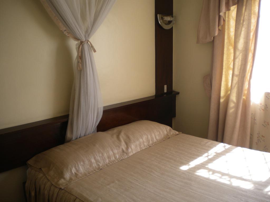Blue Hut Hotel Nairobi Extérieur photo