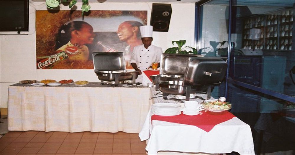 Blue Hut Hotel Nairobi Extérieur photo