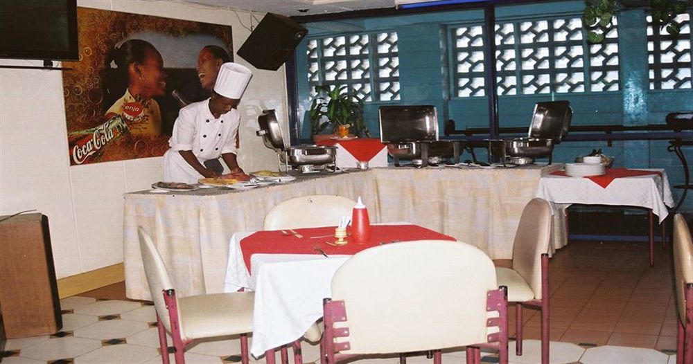 Blue Hut Hotel Nairobi Extérieur photo